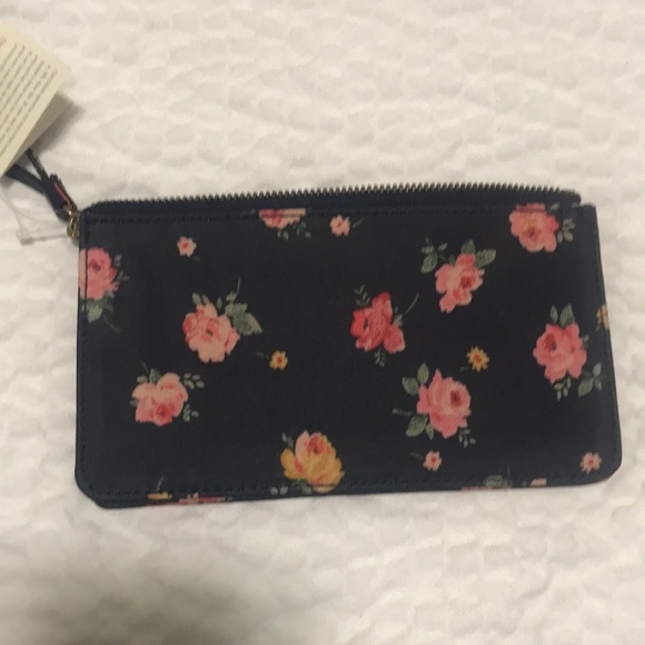 Wallet/wristlet - Picture 4 of 4